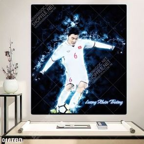 Tranh cầu thủ Lương Xuân Trường của đội tuyển quốc gia Việt Nam