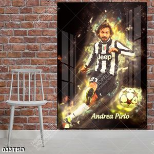 Tranh cầu thủ đá bóng Andrea pirlo