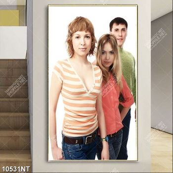 Tranh ba bạn trẻ