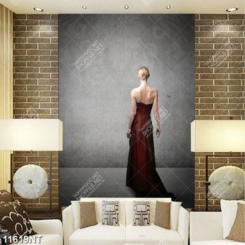 Tranh cô gái khoe vai trần