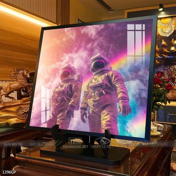 Tranh nghệ thuật phi hành gia treo trang trí tường