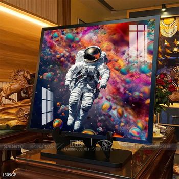 Tranh nghệ thuật phi hành gia treo trang trí tường