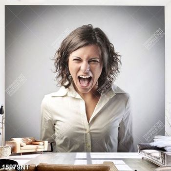 Tranh cô gái trẻ