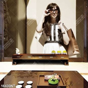 Tranh cô gái đi mùa sắm 16430NT