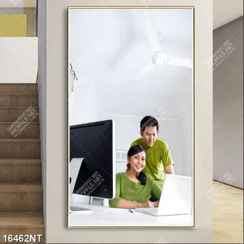 Tranh cô gái mặc áo xanh