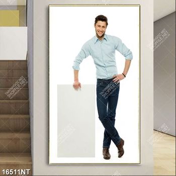 Tranh chàng trai cười rạng rỡ