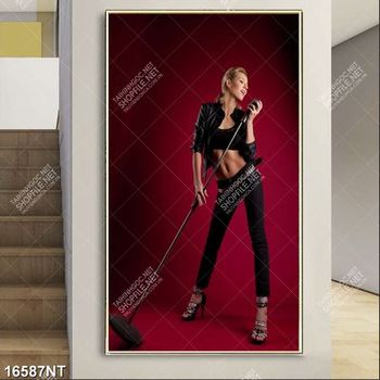 Tranh người mẫu xinh đẹp