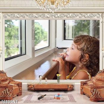 Tranh bé gái nhìn ra cửa sổ