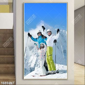 Tranh gia đình trượt tuyết