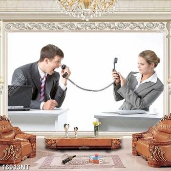 Tranh nghe điện thoại