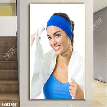 Tranh cô gái xinh đẹp