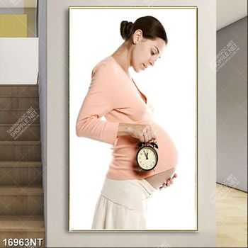 Tranh người phụ nữ mang thai