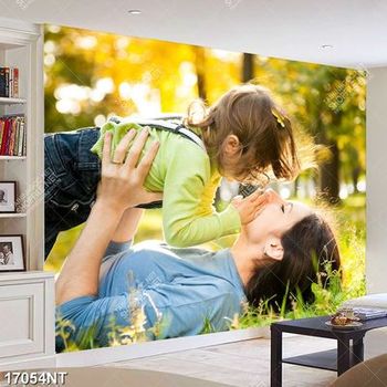 Tranh mẹ và bé chơi đùa