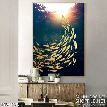 Tranh psd sơn dầu cá chép vàng trong lòng hồ nước trong