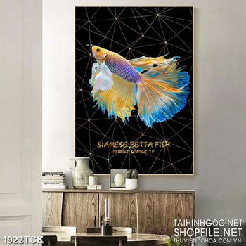 Tranh decor sơn dầu cá sim betta vàng trong màn đêm