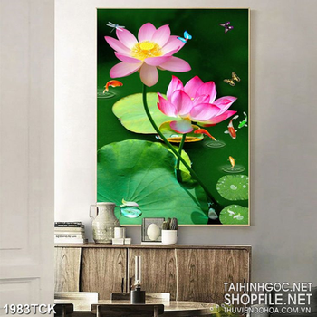 Tranh in 3d bông sen hồng trong hồ cá chép sơn dầu