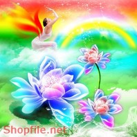 Poster mỹ phẩm hoa còn không bằng