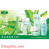 Poster mỹ phẩm nha đam trắng da