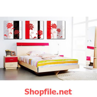 bông hoa huyết trên nên kẻ sọc