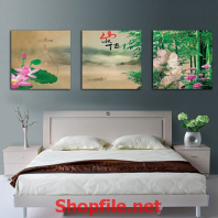 bông hoa sen và cây tre