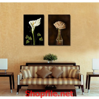 tranh trang trí phòng khách lọ hoa hồng