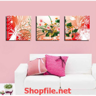 lãng hoa màu cam trên nền đỏ trắng