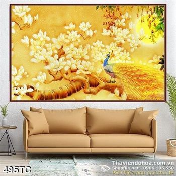 Tranh chim công có bộ đuôi màu vàng đẹp