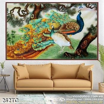 Tranh chim công chơi đùa giữa rừng