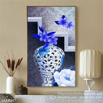Tranh bình hoa gốm sứ và bông hoa màu xanh