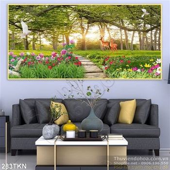 Tranh chim bồ câu và nai trong khu rừng