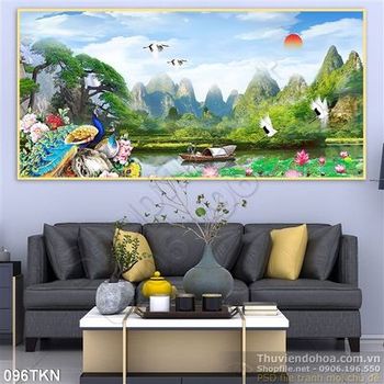 Tranh cảnh núi và chim công trang trí phòng khách