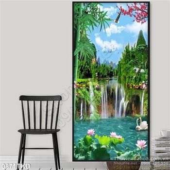 Tranh thác nước và hoa Sen phong thủy