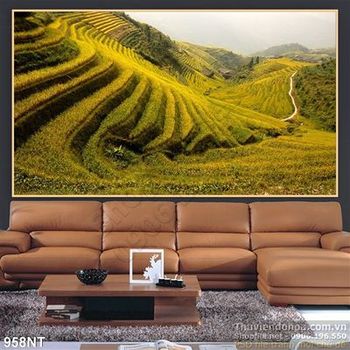 Tranh ruộng bậc thang vùng núi Tây Bắc
