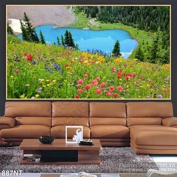 Tranh hồ nước bên vườn hoa