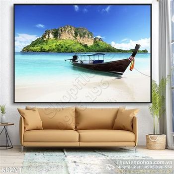 Tranh thuyền và hòn đảo trên biển