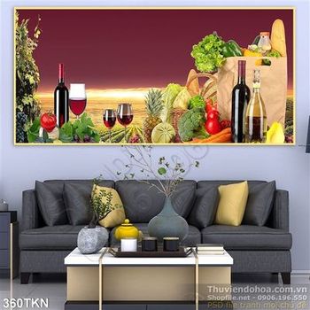 Tranh chai rượu vang và trái cây