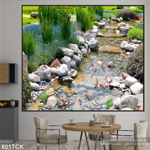 Tranh in uv con suối nhỏ và cá chép Tranh in uv con suối nhỏ và cá chép