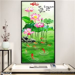 Tranh khổ dọc chữ đức hoa sen và cá chép Tranh khổ dọc chữ đức hoa sen và cá chép