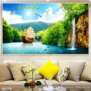 Tranh thuận buồm xuôi gió vách đá và con tàu trên mặt hồ