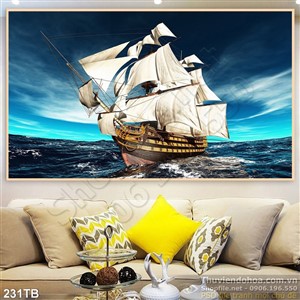 Tranh thuyền buồm xuôi gió tàu thủy khổng lồ