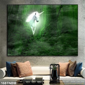 Tranh Ngựa Psd trong rừng