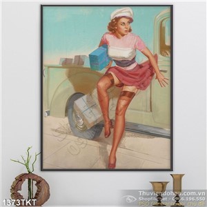 Tranh khỏa thân nghệ thuật thiếu nữ bên xe Tranh khỏa thân nghệ thuật thiếu nữ bên xe