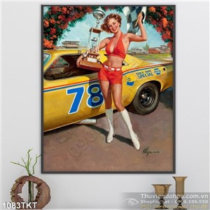 Tranh khỏa thân nghệ thuật bên xe