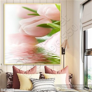 Tranh hoa tulip trang trí phòng khách
