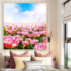 Tranh hoa tulip trang trí phòng khách