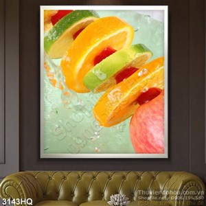 Tranh trái cây làm nước ép