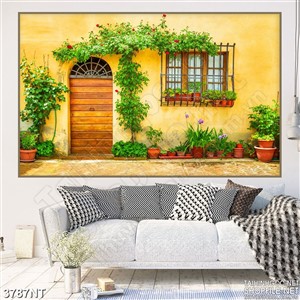 Tranh bức tường hoa bên cánh cửa gỗ