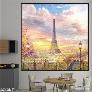 ngọn tháp cao chọc trời trong ánh sáng vàng