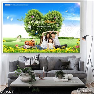 Tranh gia đình bên cây tình yêu