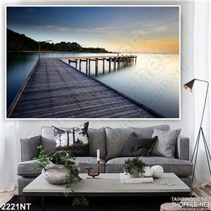 Tranh cây cầu dẫn ra giữa sông